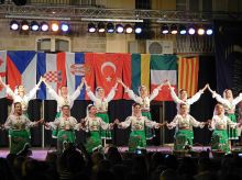 Народные танцы в Испании Барселона Коста Брава